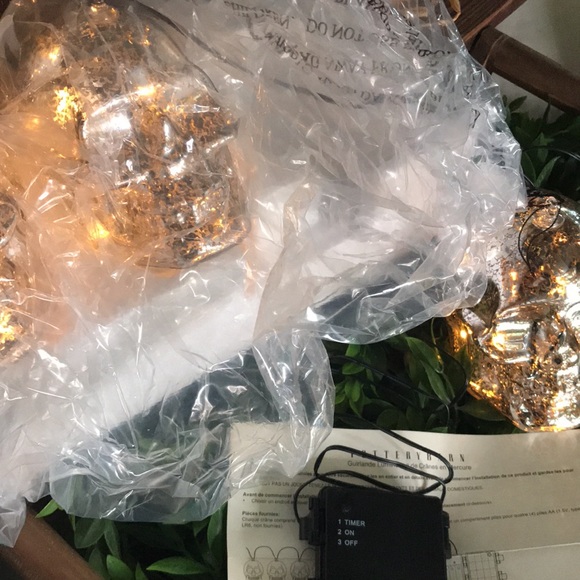 Pottery Barn Spooky Silver Mercury Style Warm Glow LED Light Up Skulls ππ· - Picture 10 of 17